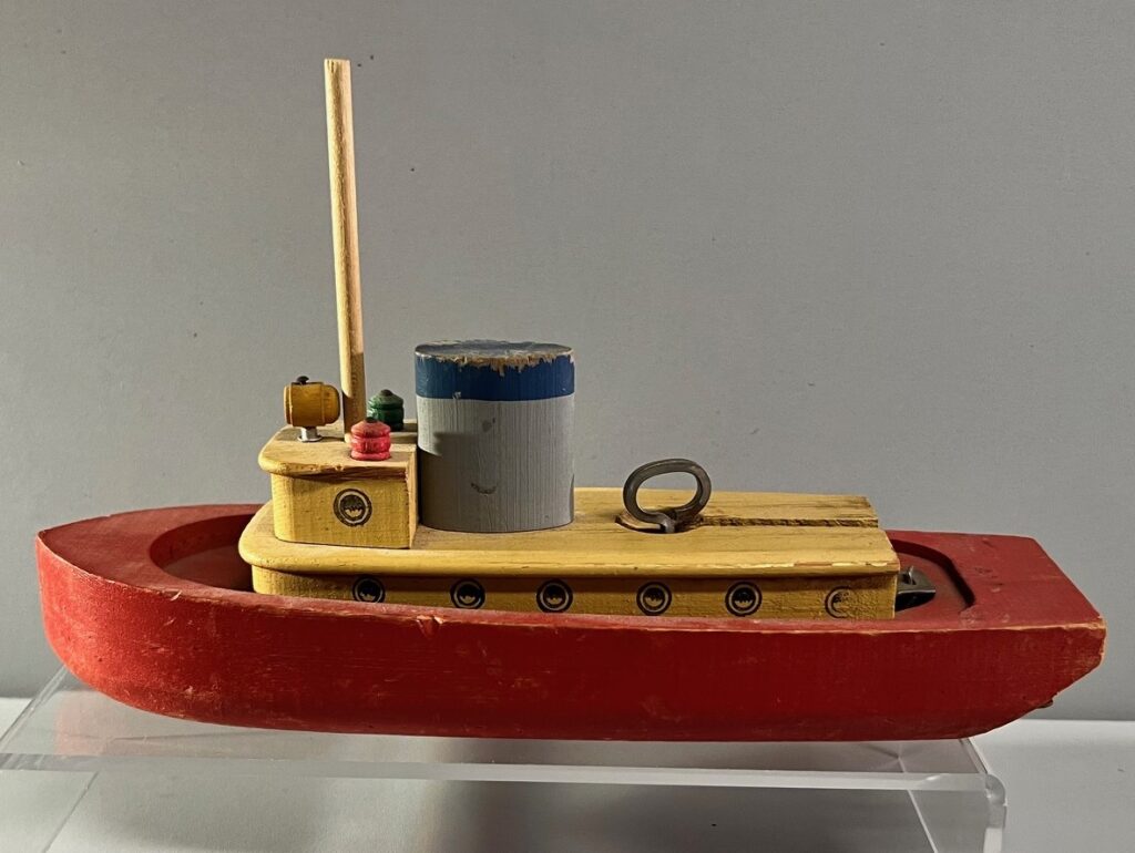 Wind up Tug From #985 Set